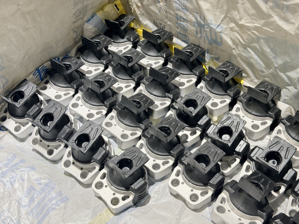 engine mounting car سيارة تركيب المحرك
